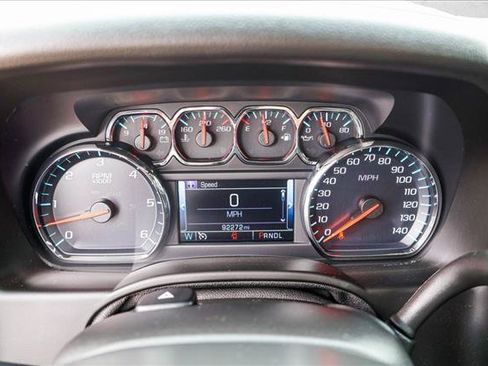 Used 2018 GMC Yukon SLT w/ Premium Edition AWD/4WD image 15