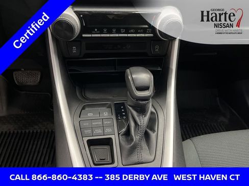 Used 2021 Toyota RAV4 LE image 32