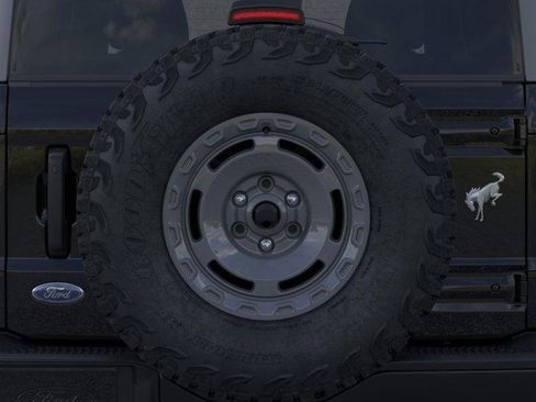New 2025 Ford Bronco Badlands image 24