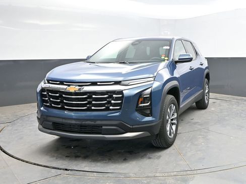 Used 2025 Chevrolet Equinox LT FWD image 5