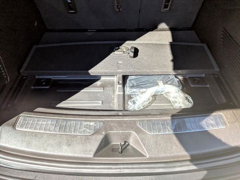 Used 2021 GMC Yukon XL Denali image 48