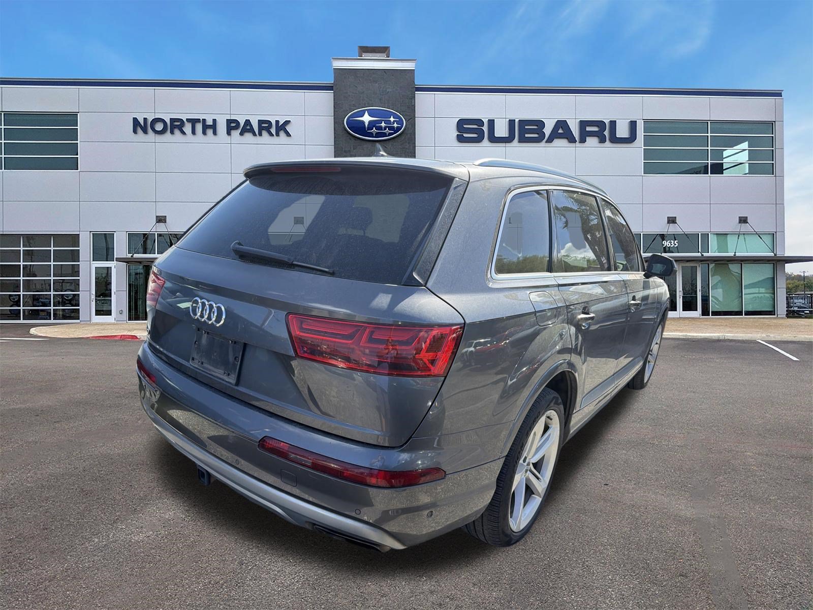 Used 2019 Audi Q7 3.0T Prestige AWD/4WD image 3