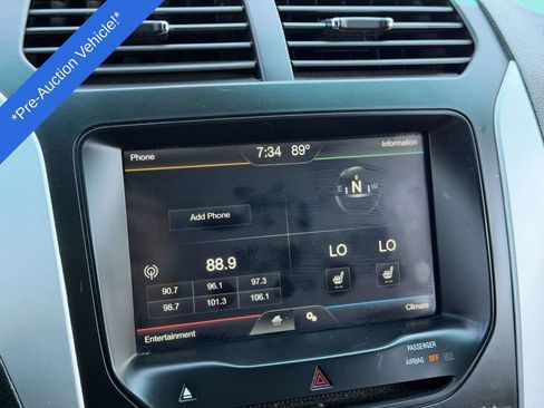 Used 2011 Ford Explorer XLT w/ 202A Rapid Spec Order Code FWD image 3