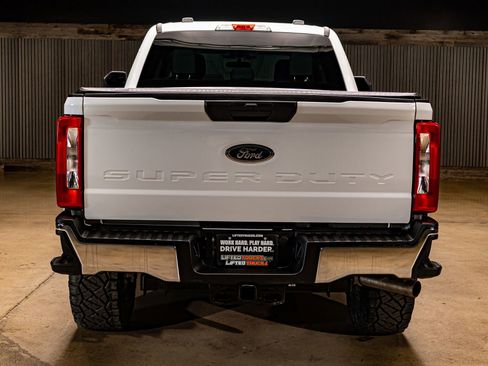 Used 2025 Ford F350 XLT w/ FX4 Off-Road Package image 8