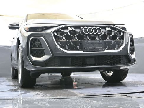 New 2025 Audi Q5 Premium Plus image 40