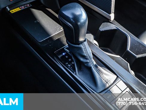 Used 2025 Toyota Camry SE image 46