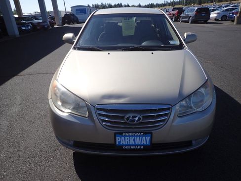 Used 2010 Hyundai Elantra GLS FWD image 8
