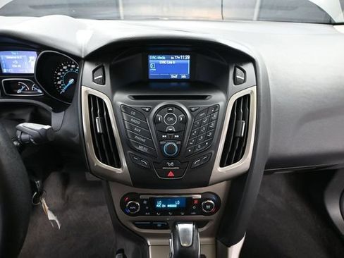 Used 2012 Ford Focus SEL FWD image 28