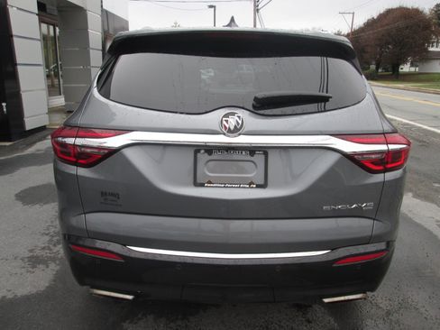 Used 2019 Buick Enclave Essence image 4