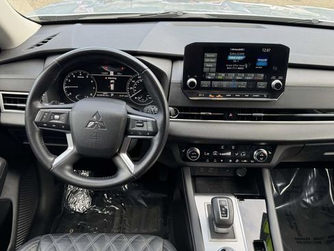 Used 2022 Mitsubishi Outlander SEL AWD/4WD image 37