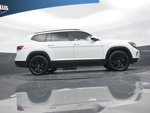 Used 2022 Volkswagen Atlas SE image 24