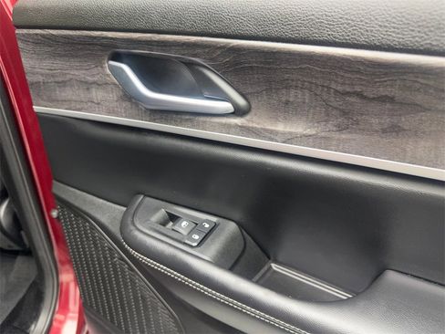 Used 2024 Jeep Grand Cherokee L Limited w/ Luxury Tech Group II image 48