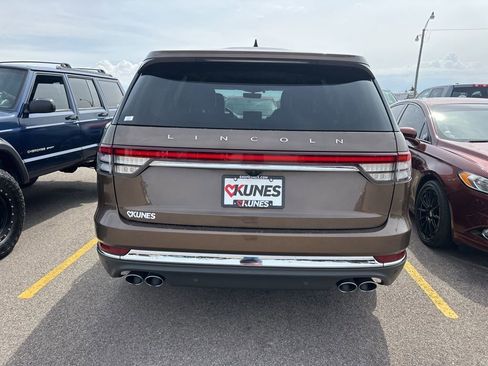 Used 2022 Lincoln Aviator Reserve w/ Equipment Group 201A image 14