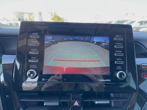 Used 2022 Toyota Camry LE image 19