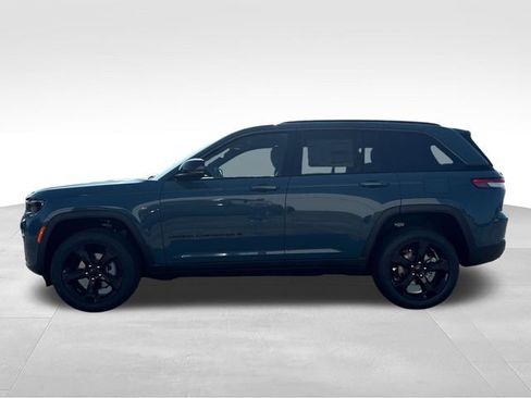New 2026 Jeep Grand Cherokee Limited w/ Limited Altitude Package AWD/4WD image 14