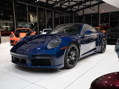 Used 2025 Porsche 911 Turbo S AWD/4WD image 38
