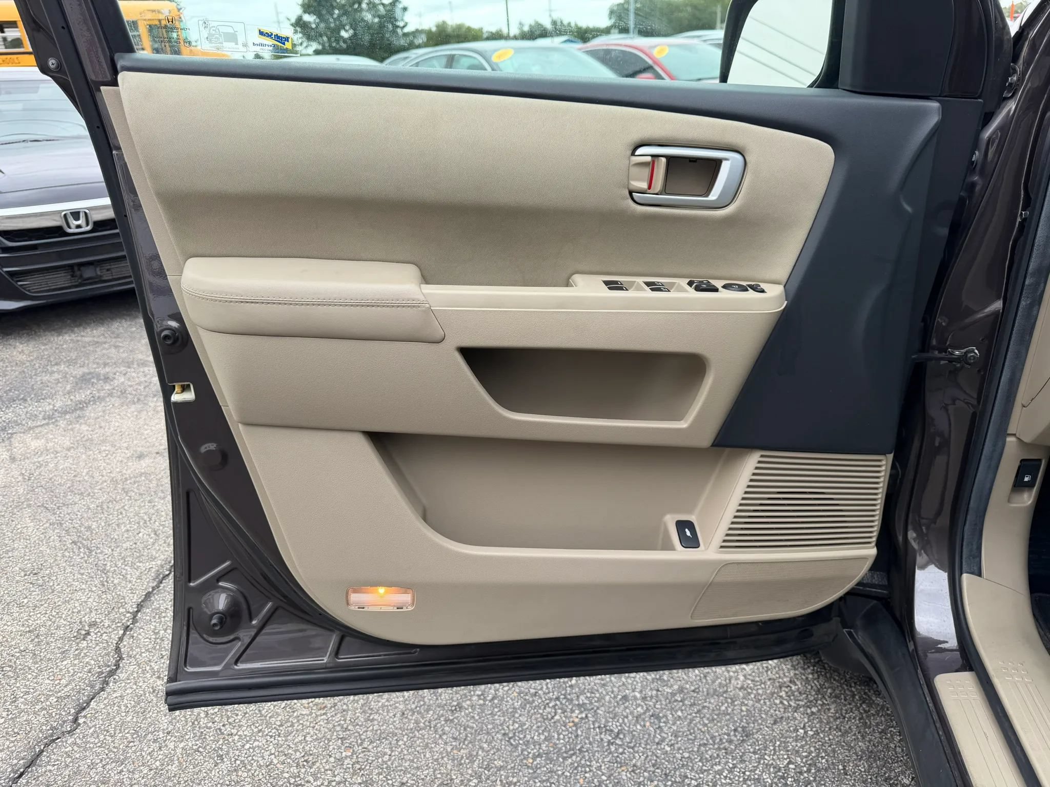 Used 2012 Honda Pilot LX image 12
