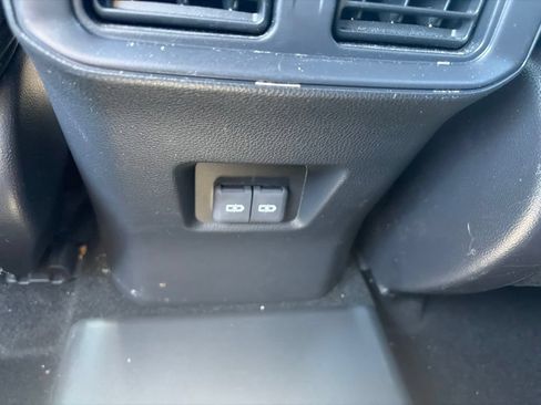Used 2025 Toyota RAV4 SE AWD/4WD image 23