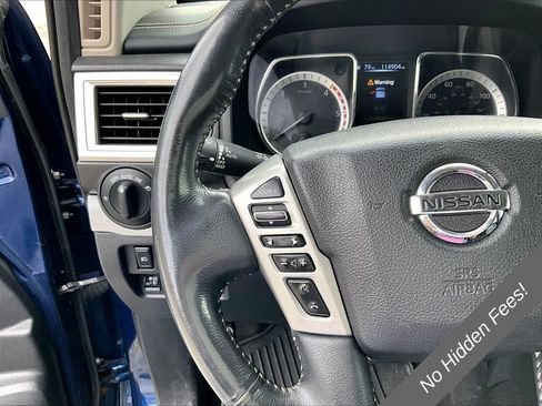 Used 2016 Nissan Titan PRO-4X w/ Pro-4x Convenience Package AWD/4WD image 14
