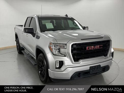 Used 2020 GMC Sierra 1500 Elevation w/ Elevation Value Package RWD image 4