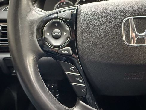 Used 2017 Honda Accord EX-L image 23
