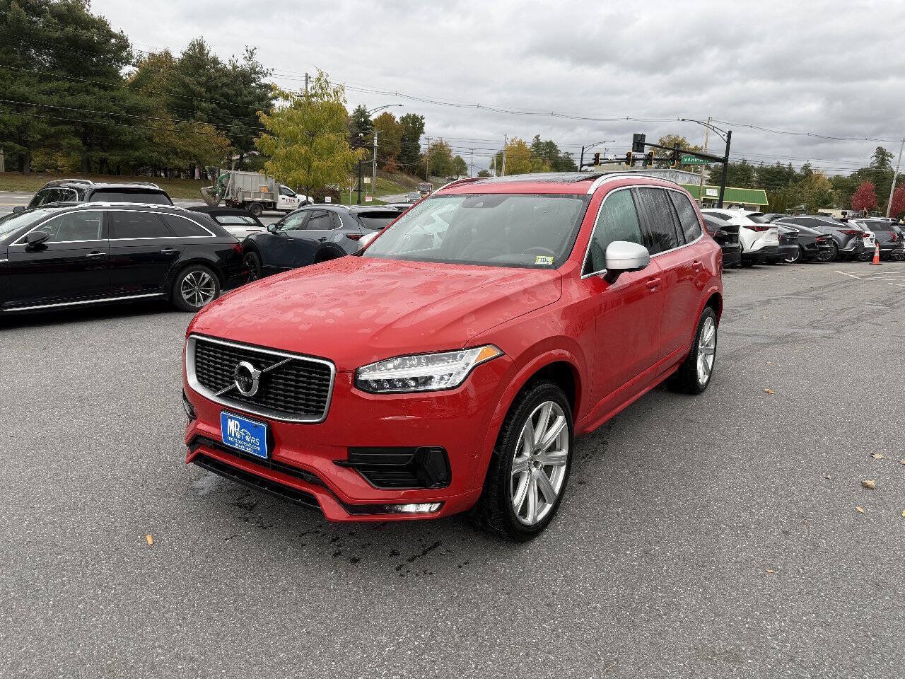 Used 2018 Volvo XC90 T6 R-Design w/ Convenience Package AWD/4WD image 3