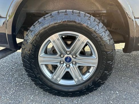 Used 2019 Ford F150 Lariat image 19