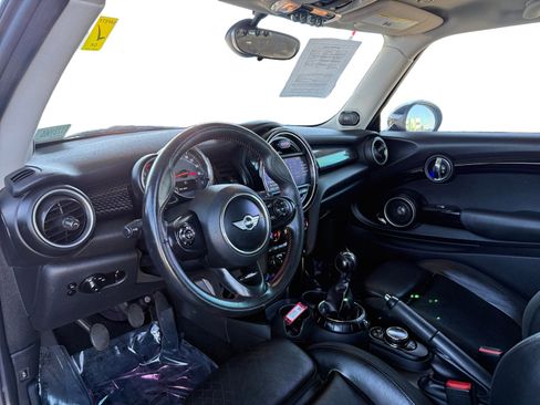 Used 2014 MINI Cooper S image 9