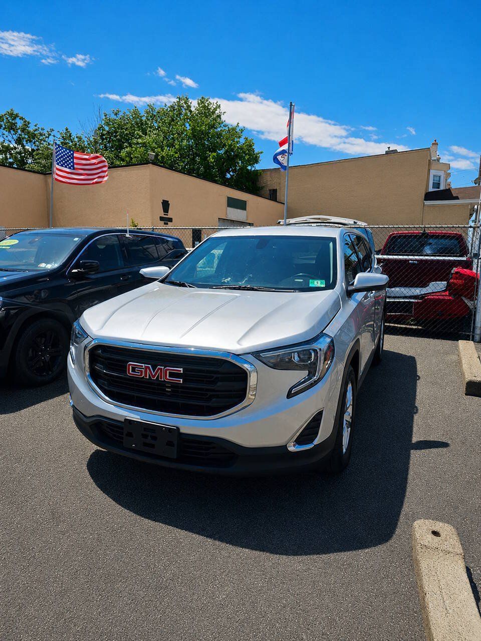 Used 2018 GMC Terrain SLE FWD image 3
