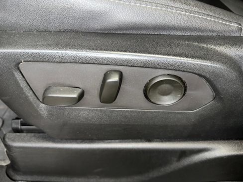 Certified 2022 Chevrolet Tahoe LT w/ LT Signature Package image 6