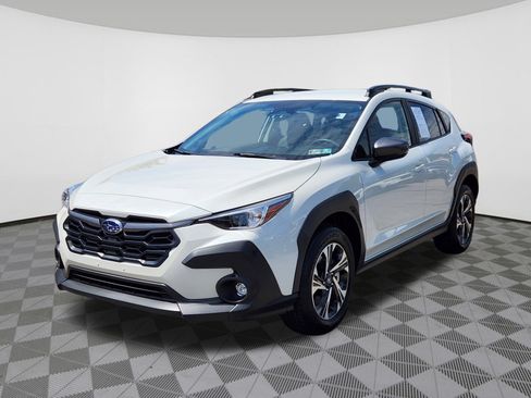 Used 2025 Subaru Crosstrek 2.5i Premium w/ Crosstrek Mirror Package AWD/4WD image 2