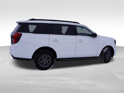 Certified 2025 Ford Expedition Active image 5