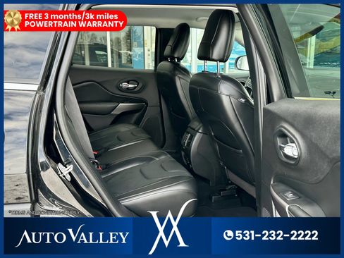 Used 2019 Jeep Cherokee Limited image 26