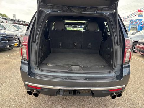 Used 2021 Chevrolet Suburban Premier w/ Premium Package AWD/4WD image 24