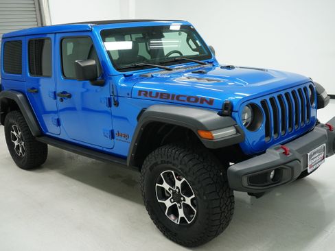 Used 2023 Jeep Wrangler Unlimited Rubicon w/ LED Lighting Group AWD/4WD image 3