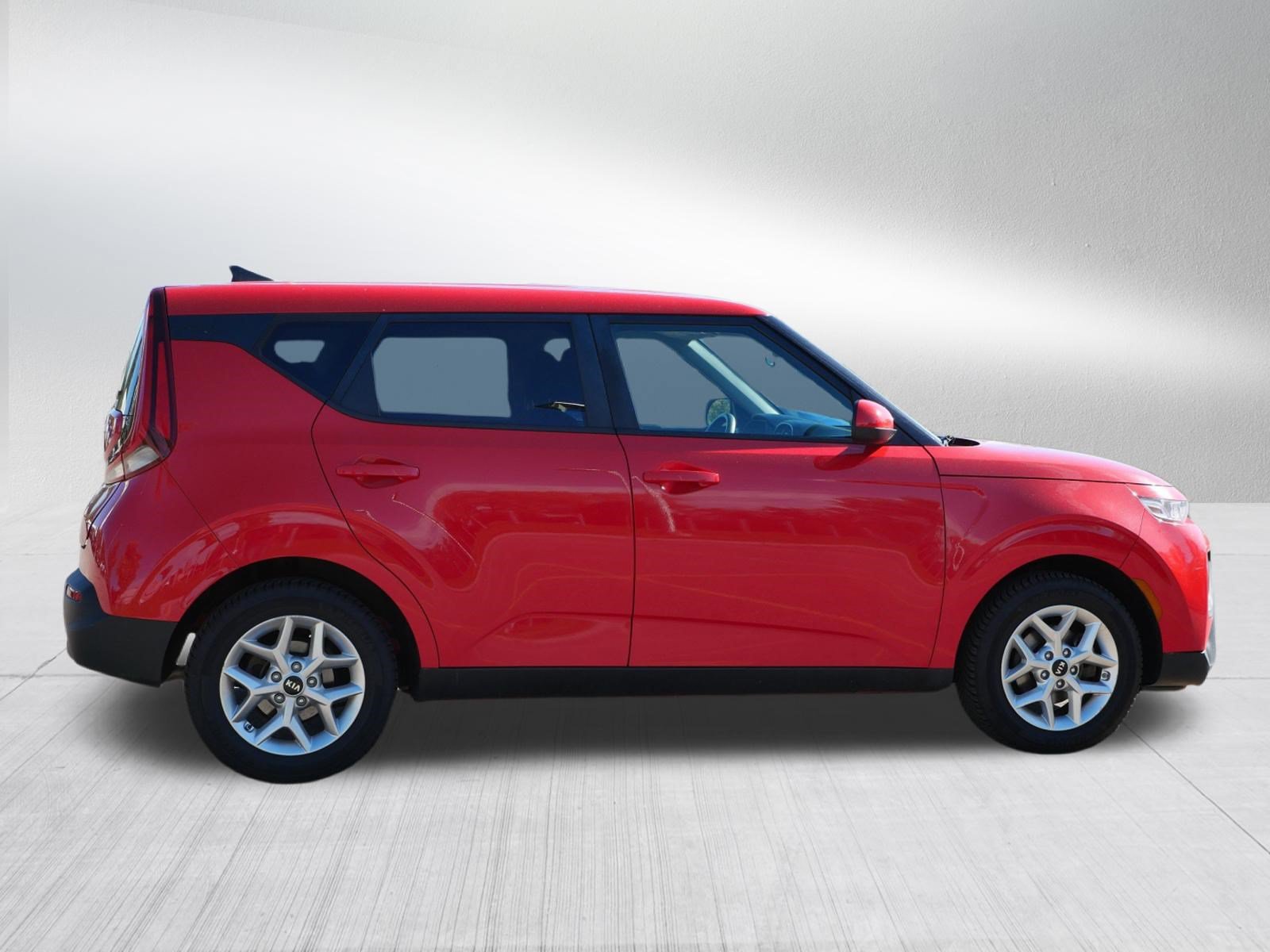 Used 2021 Kia Soul S FWD image 6