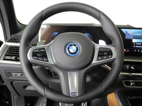 New 2026 BMW X5 xDrive50e w/ Executive Package AWD/4WD image 15