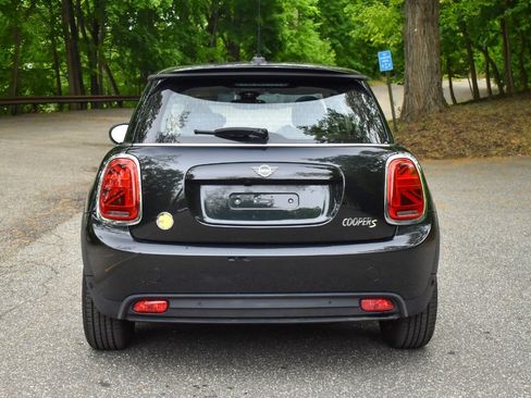 Used 2024 MINI Cooper SE FWD image 8