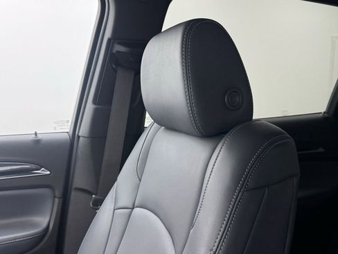 Used 2024 Buick Enclave Essence w/ Experience Buick Package AWD/4WD image 45