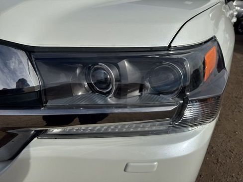 Used 2021 Toyota Land Cruiser Heritage Edition image 10