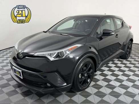 Used 2018 Toyota C-HR XLE FWD image 1