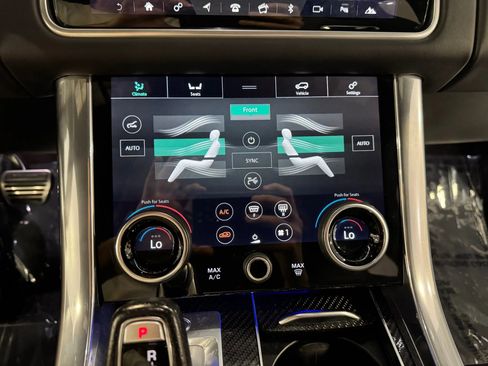 Used 2021 Land Rover Range Rover Sport SVR image 28