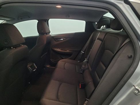 Used 2025 Chevrolet Malibu LT FWD image 18