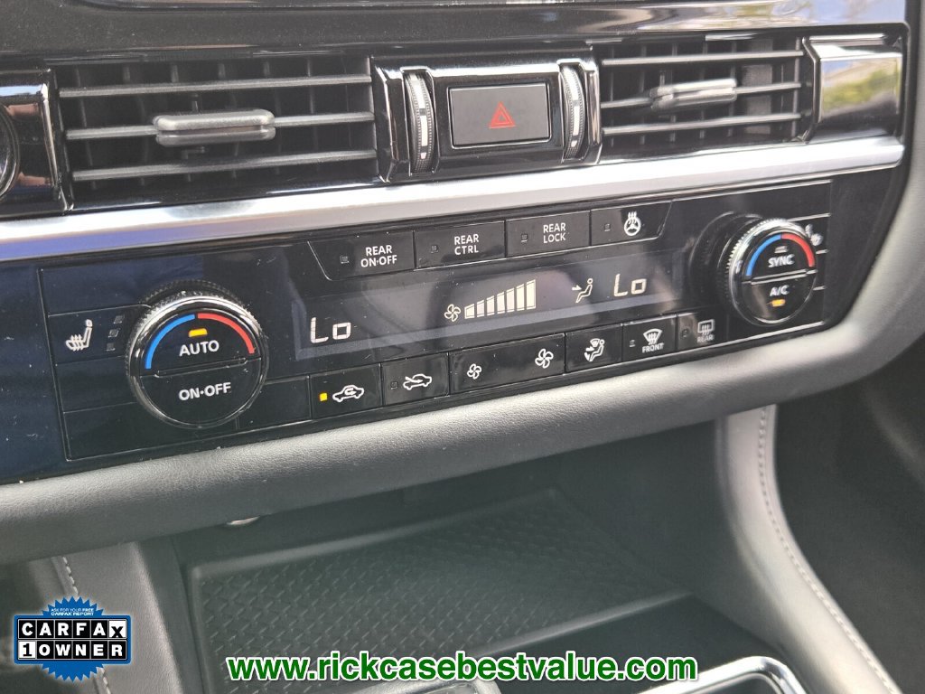 Used 2022 Nissan Pathfinder SL FWD image 24