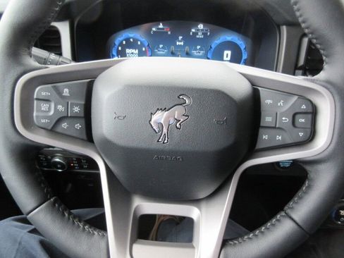 New 2025 Ford Bronco Badlands image 24