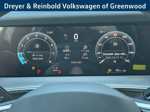 New 2026 Volkswagen Tiguan SE R-Line image 13