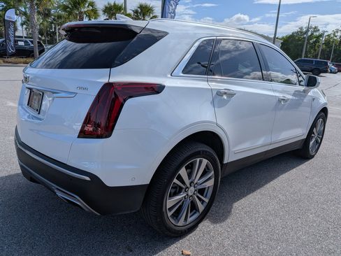 Certified 2020 Cadillac XT5 Premium Luxury w/ Platinum Package image 4