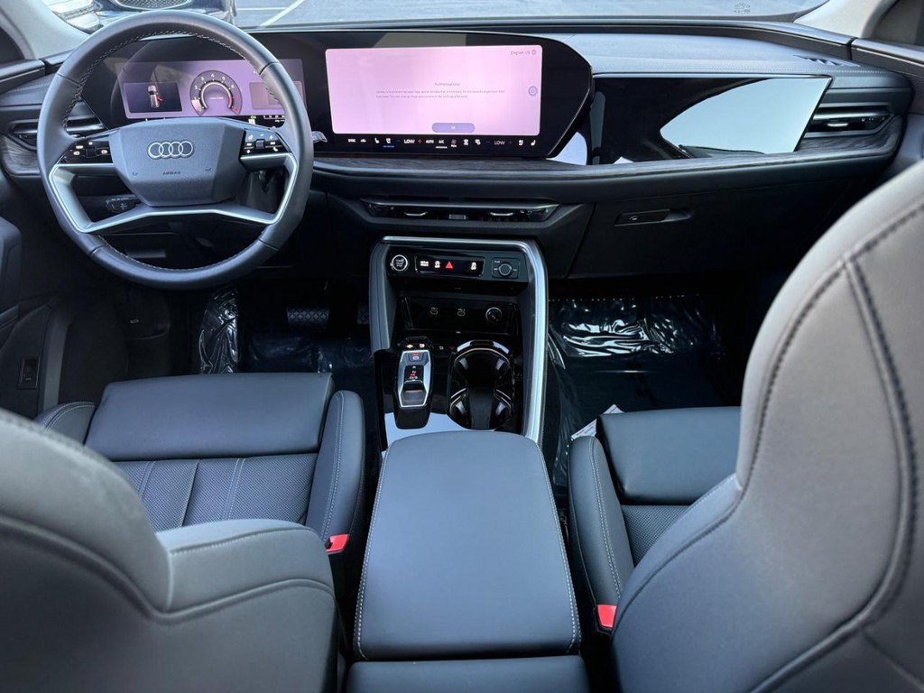Used 2026 Audi Q5 Premium Plus w/ Premium Plus AWD/4WD image 11