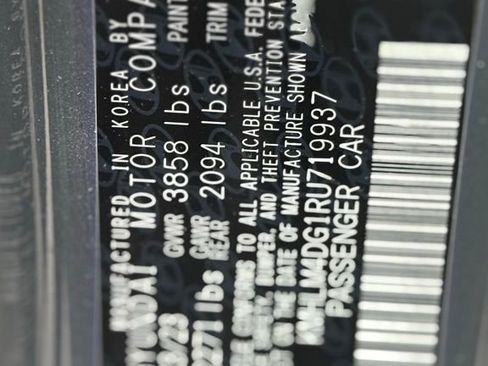 Used 2024 Hyundai Elantra SEL image 9