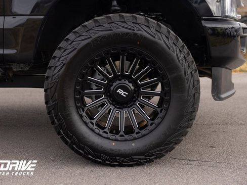 Used 2022 Ford F350 Platinum image 8